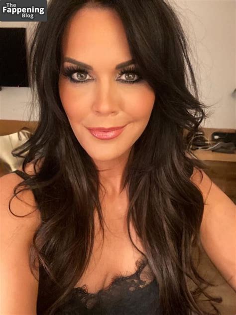 Martina Reuter Hot Topless 8 Photos TheFappening