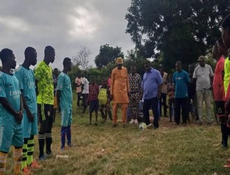 La balade des terrains périphériques vivez un condensé des matchs du