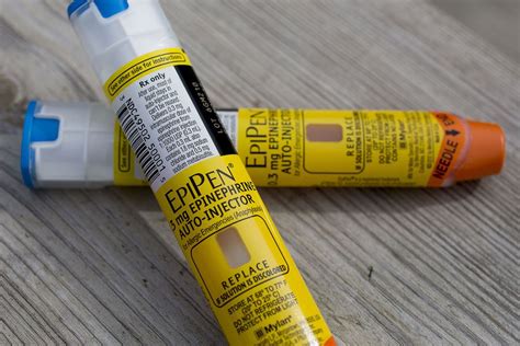 Epipen Makers Agree M Settlement In Lawsuit Over Their Price Hikes