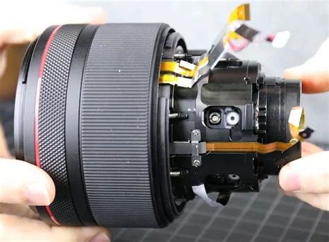 拆解佳能RF 50mm f1 2L镜头做工令人感动 搜狐汽车 搜狐网