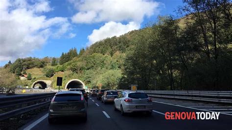 Incidente Autostrada A Tra Voltri E Masone