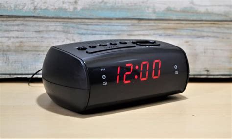 10 Best CD Clock Radios 2024 - CD Player Alarm Clock Reviews