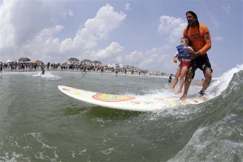 Top Surf Town hosts Surfers Healing and Children with Autism | NC Press Release