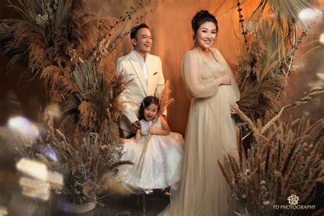 Ini Deretan Maternity Shoot Sarwendah Yang Bikin Auranya Terpancar