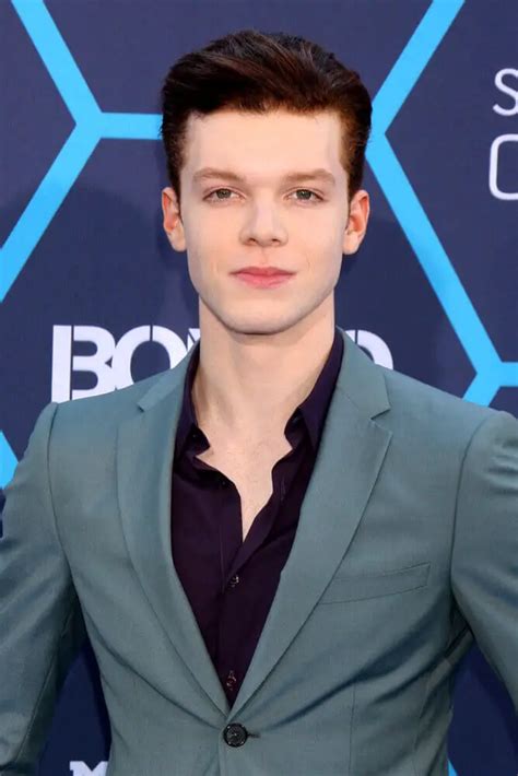 Is Cameron Monaghan Gay Revealed With Love Life