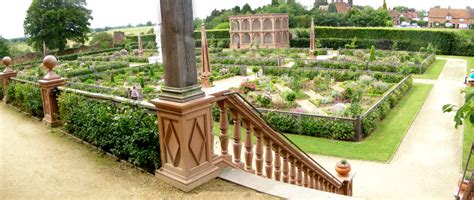 Kenilworth Castle Garden