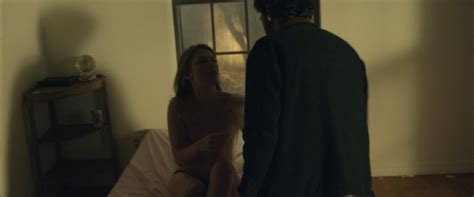 Nude Video Celebs Emily Pearse Nude Cliff 2013