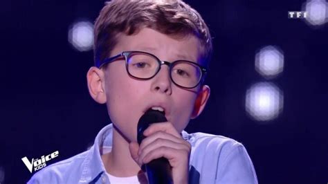 The Voice Kids Jenifer incapable de retenir ses larmes après une