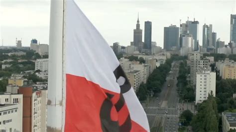 Godzina W wybiła Polska oddała hołd powstańcom warszawskim Warszawa