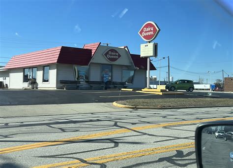 Passed A Totally Old School Dairy Queen Today In Fremont Oh Rnostalgia