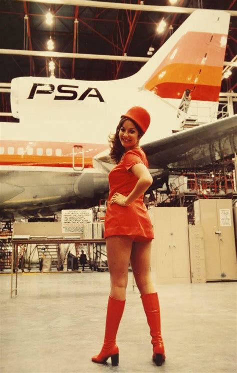 PSA Airline stewardess - 1970s : r/OldSchoolCool