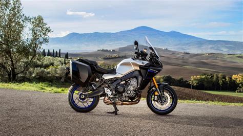 Tracer E Tracer Gt Il Video Motociclismo