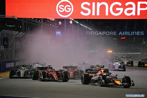 Gran Premio De Singapur De F1 Celebrado En Circuito Callejero De Marina