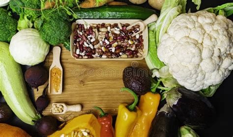 Verduras Frescas Y Habas Comidas Altas En Fibra Antocianinas