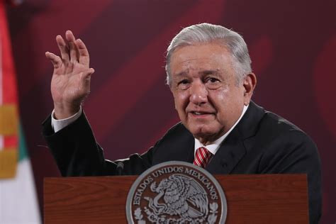 AMLO presenta declaración patrimonial recibió 19 mil pesos por pensión