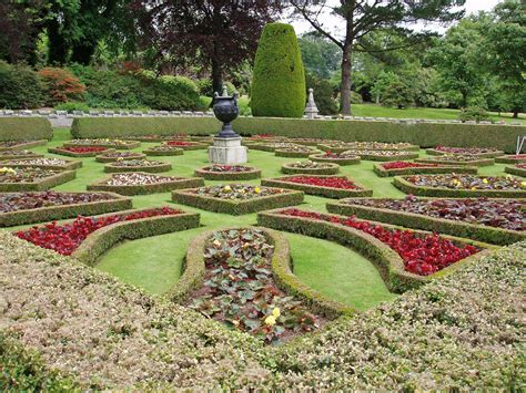 26 Classic Formal Garden Design Ideas You Cannot Miss Sharonsable