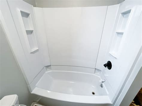 Before & After Photos | Tile & Tub Reglazing | Amazing Reglazing