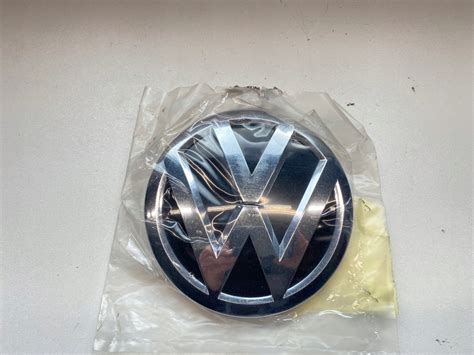 ZNACZEK LOGO EMBLEMAT VW CADDY 2K5 TIGUAN II 5NA 12044894560