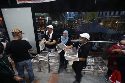 Lebih Penuhi Dataran Merdeka Rai Hari Kebangsaan