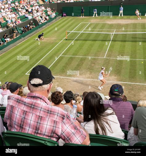 London Uk July 2017 Spectators Watching A Tennis Match At The