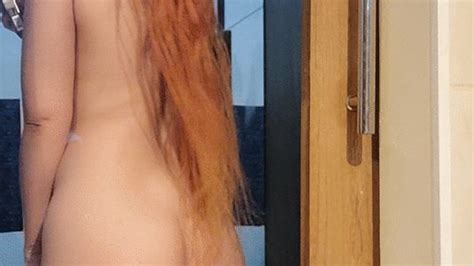 Smoking Naked Full Body After My Shower Teasing You Leticia Jackson Smoker Clips4sale