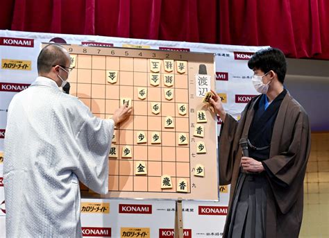 【棋王戦】藤井竜王の6冠達成に師匠杉本八段「大師匠の故板谷進九段も快挙を喜んでおられる」 社会写真ニュース 日刊スポーツ