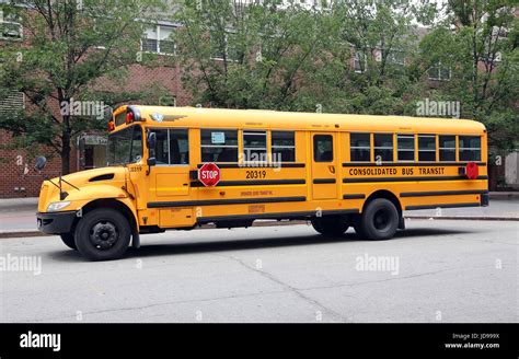 School bus in Manhattan, New York City, New York, USA Stock Photo - Alamy