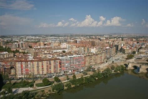 Zaragoza Must See Attractions Private Walking Tour