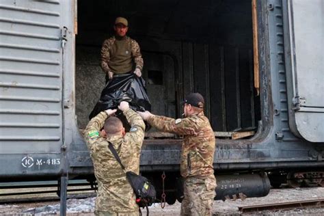 俄烏戰爭屍橫遍野無人問 烏克蘭組志工隊專收敵軍遺體