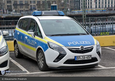 Einsatzfahrzeug BP16 457 Opel Zafira Tourer FuStW A D BOS