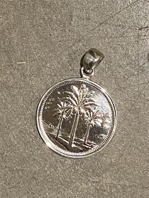 Palm Coin Pendant – Gypsy & Co.