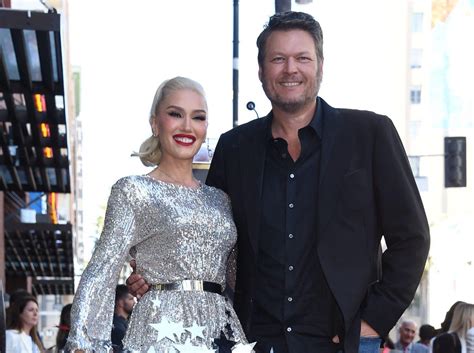 Gwen Stefani & Blake Shelton Sing New Love Song At Super Bowl Pre-Game