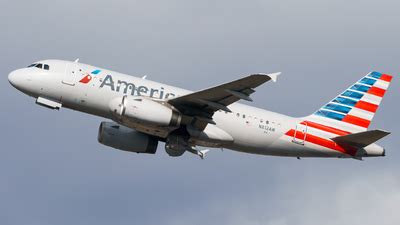 N Aw Airbus A American Airlines Joe Osciak Jetphotos