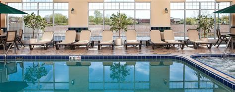 Country Inn & Suites by Radisson, Milwaukee West (Brookfield), WI ...