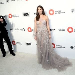 Ashley Greene Shows Her Tits At The Elton John Aids Foundation Academy