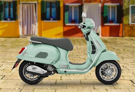 Vespa Gts 300 Hpe 2023 Nuova Roma Garage 75