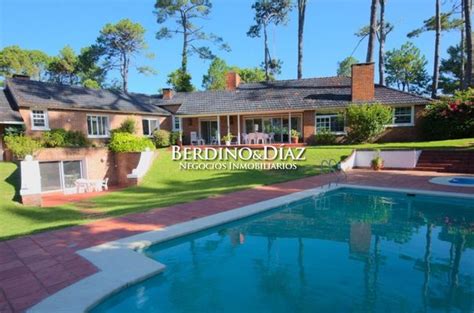 Divina Casa En Cantegril A La Venta Para Disfrutar Todo El A O Ref