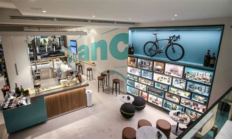 Bianchi Caf Cycles Milano La Cucina E La Passione Viaggiano Su Due