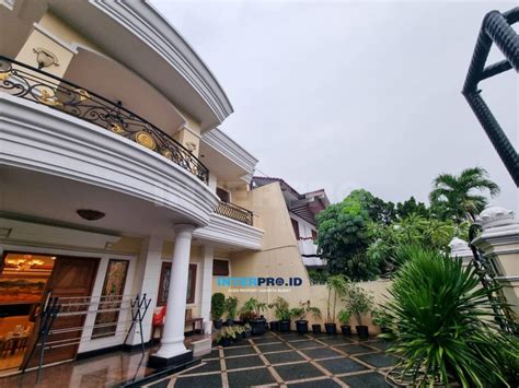 Dijual Rumah Intercon Taman Kebon Jeruk Boulevard Rare Item