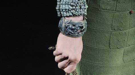 Start a Chain Reaction | Vogue India