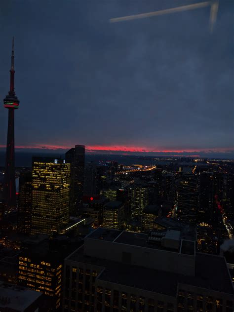 Toronto at night : r/toronto