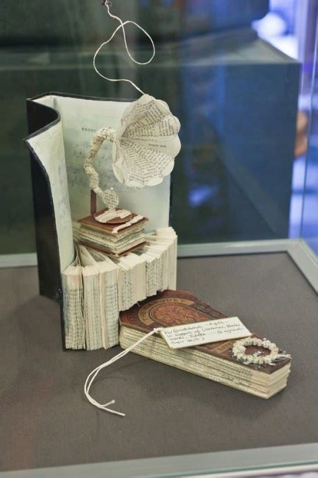 1000+ images about Book Art Sculptures on Pinterest | Edinburgh, Daniel ...