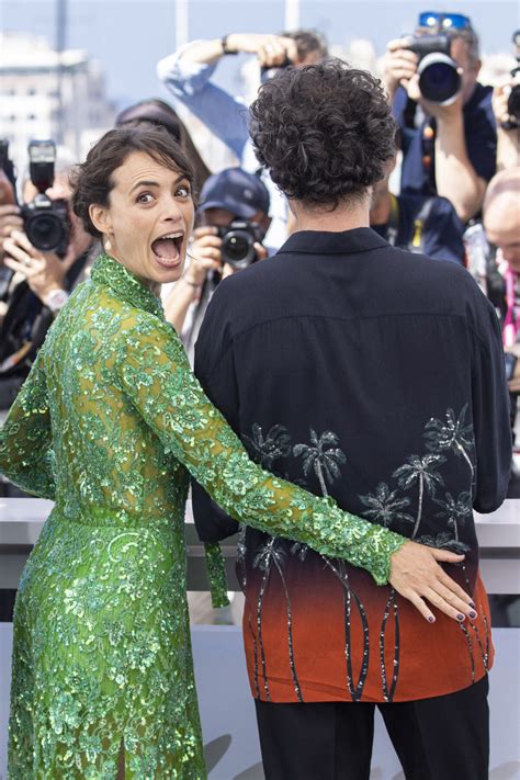 Photo Bérénice Bejo Romain Duris Photocall du film Coupez