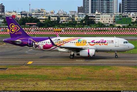 HS TXQ Thai Smile Airbus A320 232 WL Photo By HUNG CHIA CHEN ID