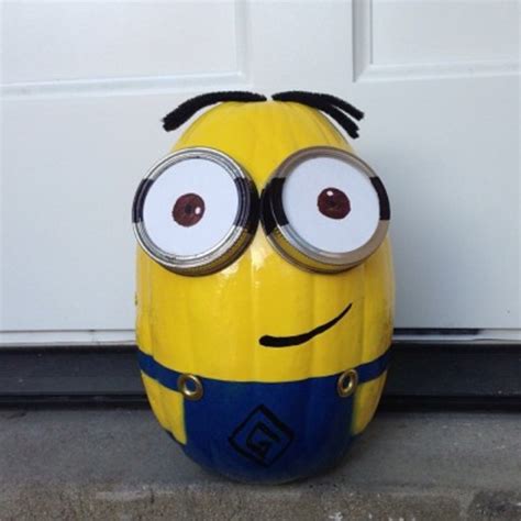 Easy minion pumpkin painting - innoden