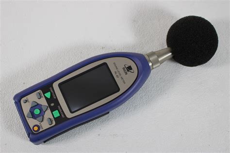 品 Rion リオン Nl 62 精密騒音計 低周波音測定機能付 Sound Level Meter 簡易 み 2752161環境測定器