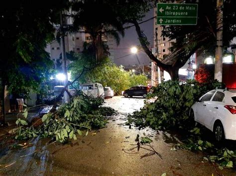 Ap S Mais De Horas Moradores Continuam Sem Energia Em Sp Enel