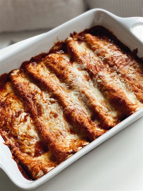 An Easy Recipe For Veggie And Black Bean Enchiladas The Gr Guide