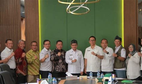 Revitalisasi Pasar Banjaran Bupati Bandung Bantah Terima Suap Dari