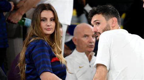 La femme d Hugo Lloris refusée aux urgences L hôpital donne une